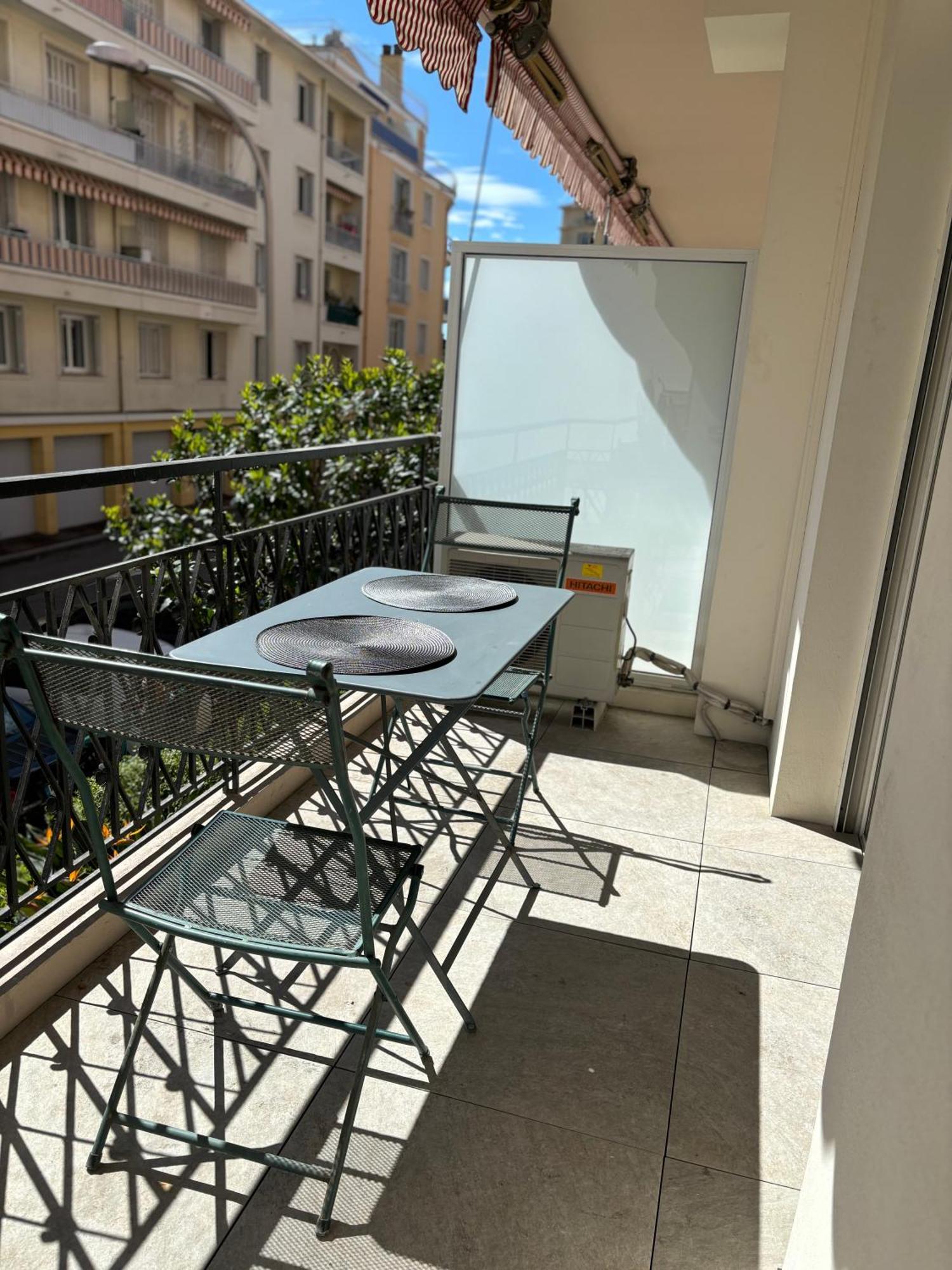Studio 2 Etoiles A Menton Pour 4 Personnes Eksteriør bilde